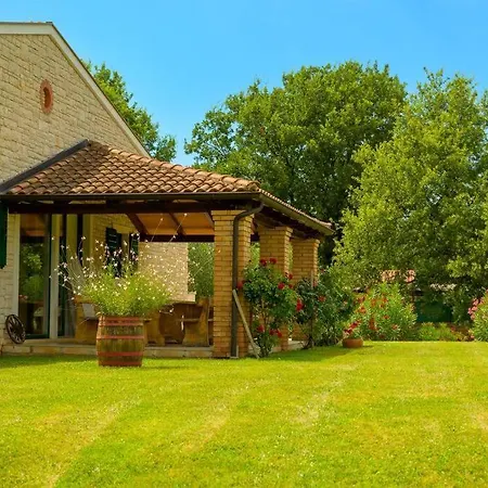 빌라 Madonna Di Campo By Istrialux