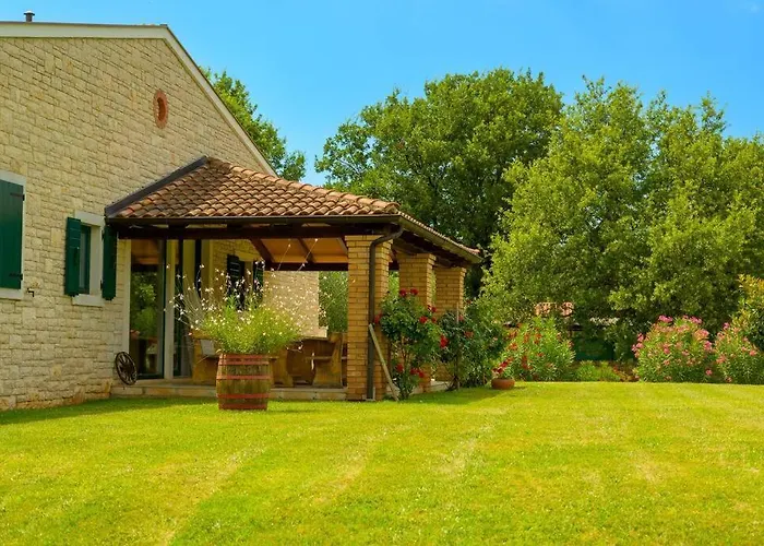 빌라 Madonna Di Campo By Istrialux