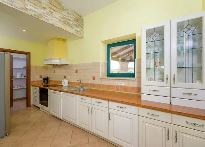 빌라 Madonna Di Campo By Istrialux 로비니